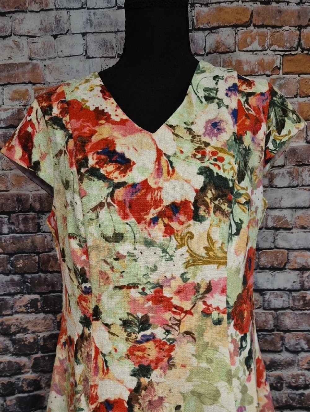 NorthStyle Multicolor Floral V-Neck Dress - Picture 4 of 10